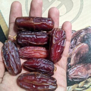 মাবরুম মরিয়ম খেজুর ৫ কেজি